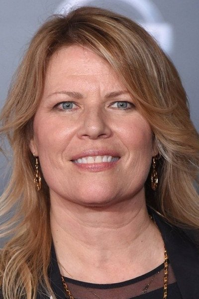 Мэри Элизабет МакГлинн