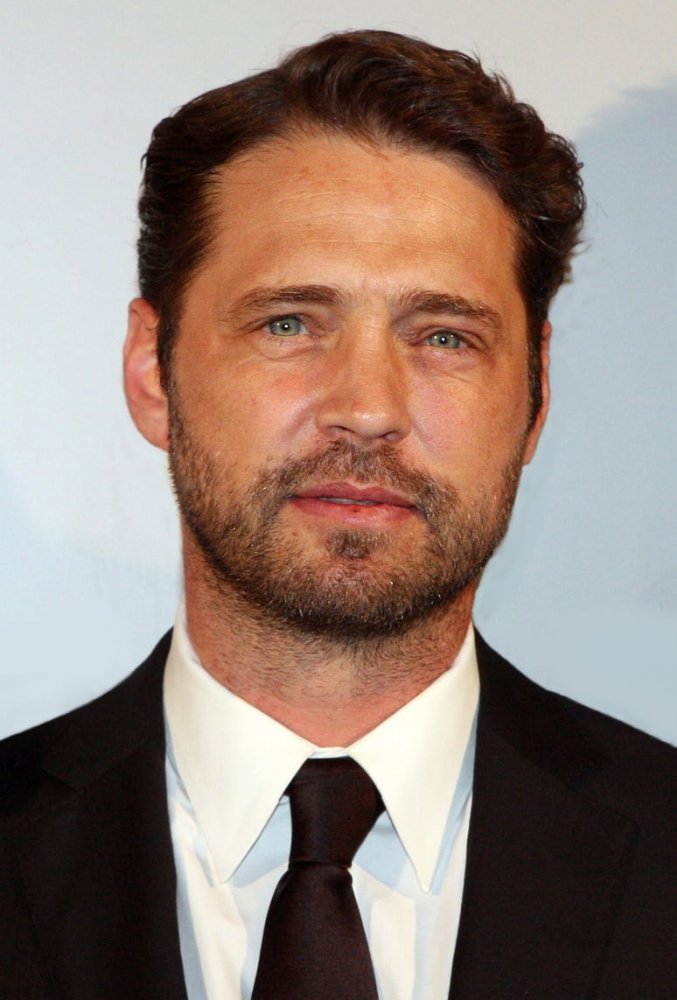 Джейсон Пристли