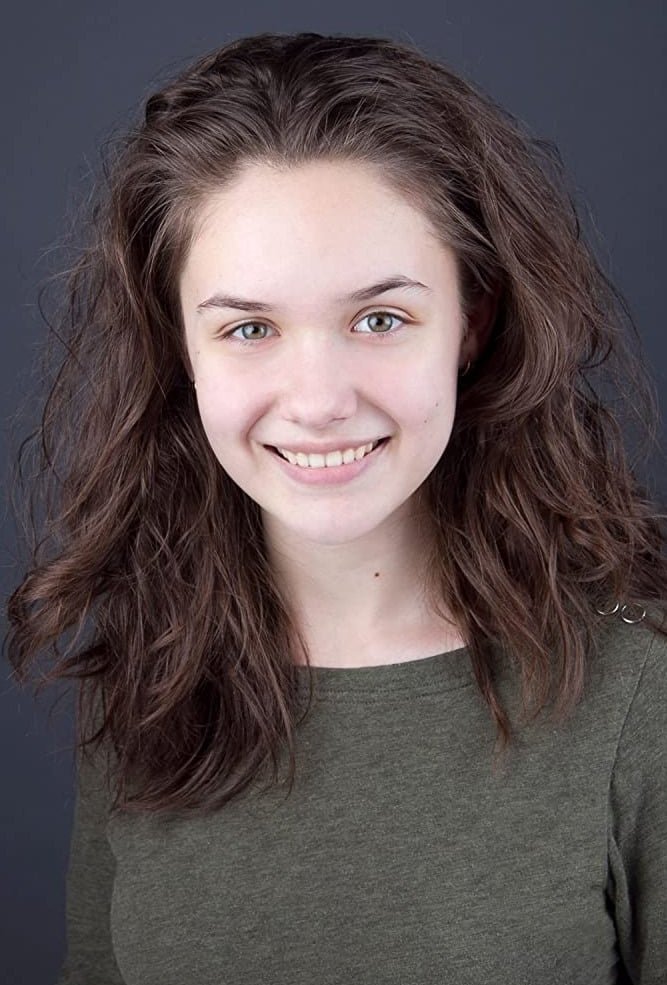 Джулия Скарлет Дэн