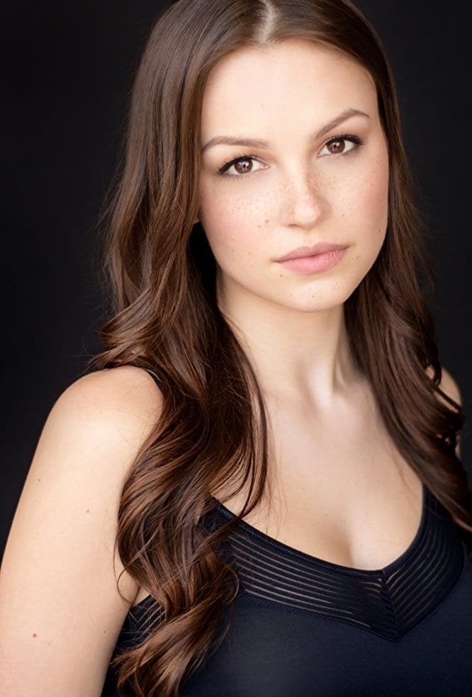 Kayla Wallace — факты и информация, фото, видео, фильмография. — smartfacts