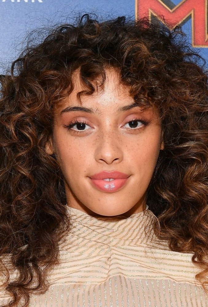 Хадиджа Ред Тандер