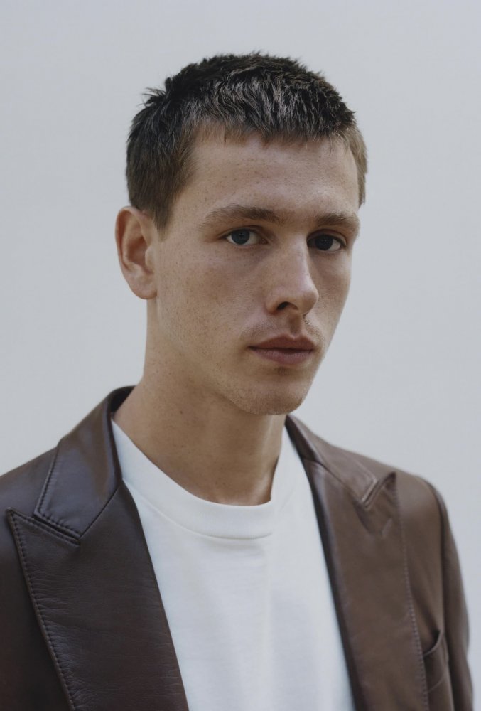 Харрис Дикинсон