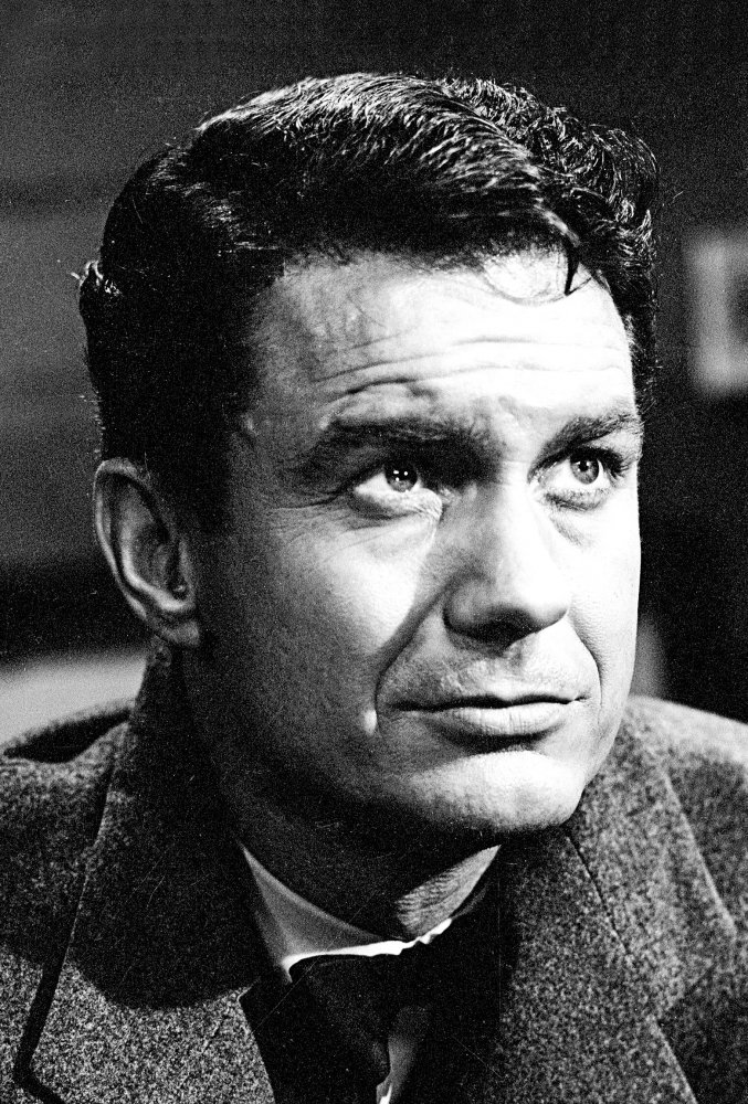 Клифф Робертсон