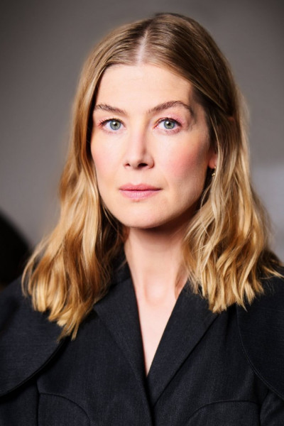 Розамунд Пайк