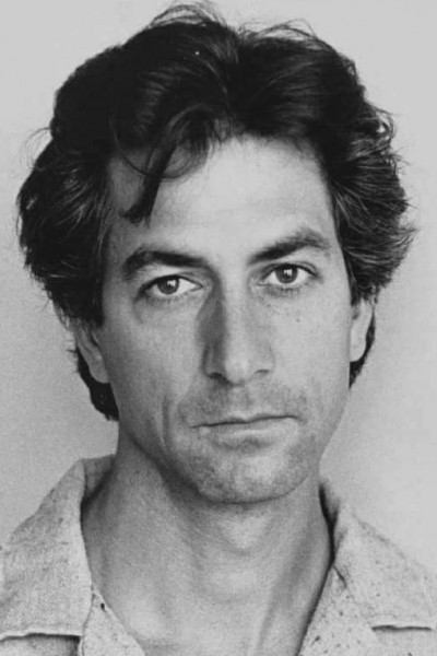 Дэвид Стрэтэйрн