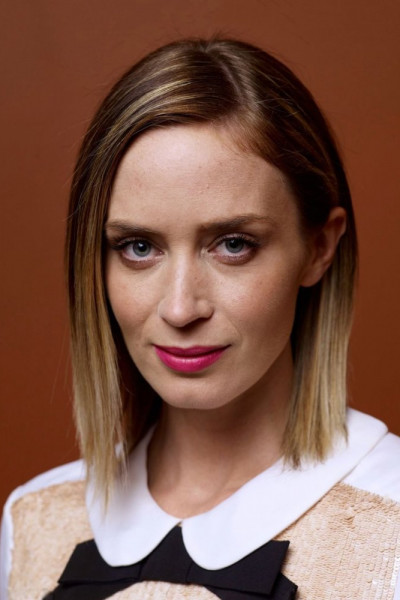 Эмили Блант