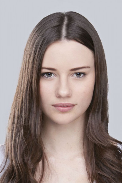 Лили Салливан