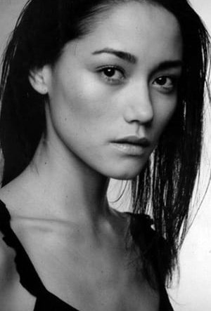 Сандрин Холт