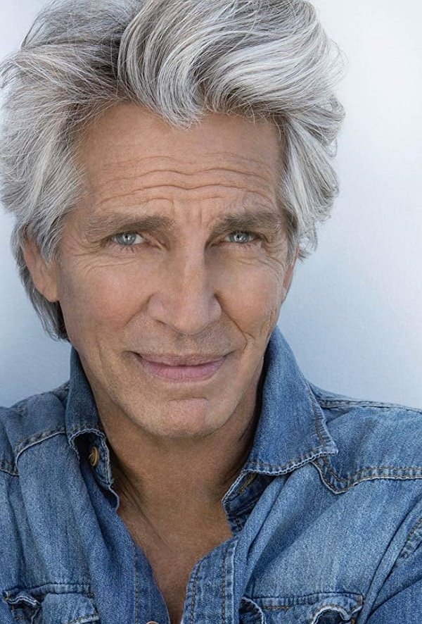 Эрик Робертс