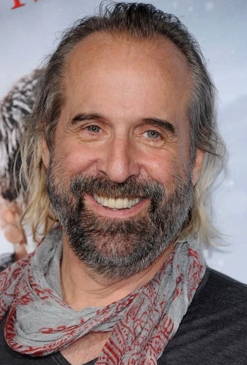 Петер Стормаре