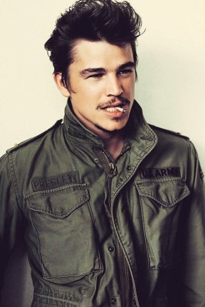 Джош Хартнетт