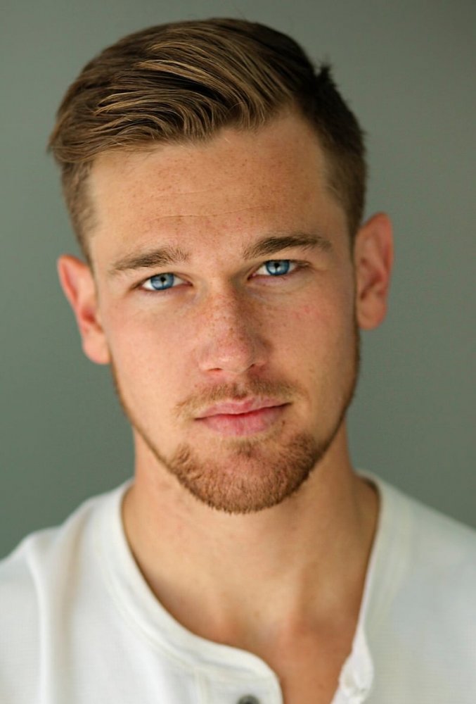 Тейлор Джон Смит