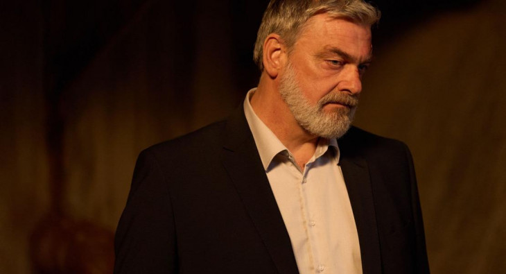 Досье «Чёрная канарейка»