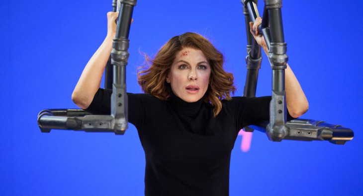 Досье «Чёрная канарейка»