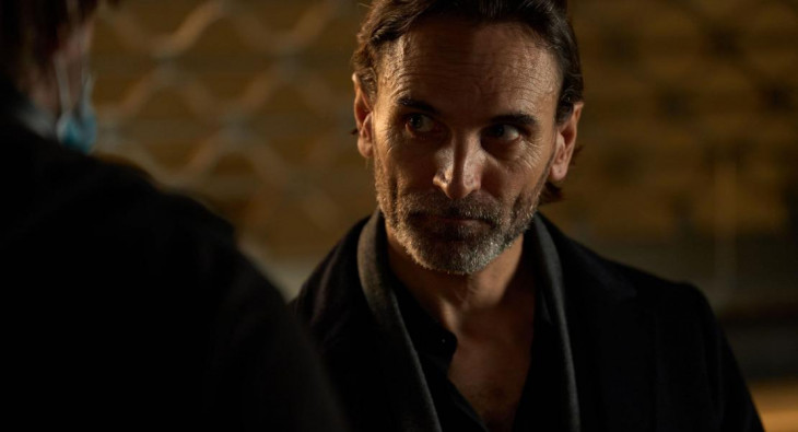 Досье «Чёрная канарейка»