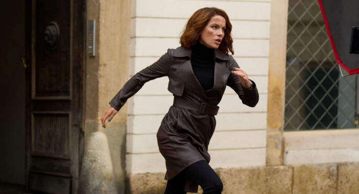 Досье «Чёрная канарейка»