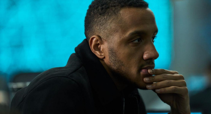 Досье «Чёрная канарейка»