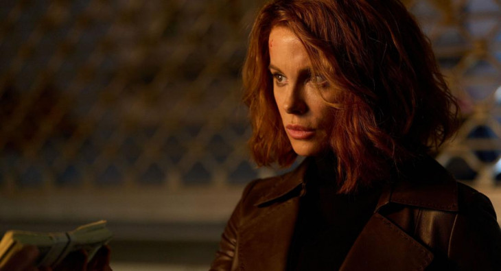 Досье «Чёрная канарейка»