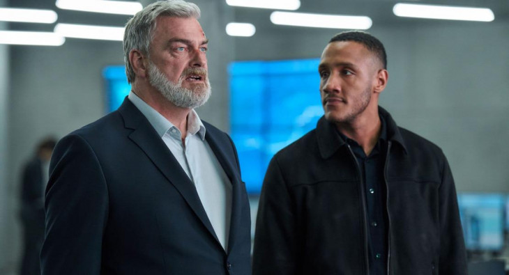 Досье «Чёрная канарейка»