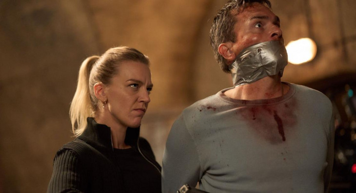 Досье «Чёрная канарейка»