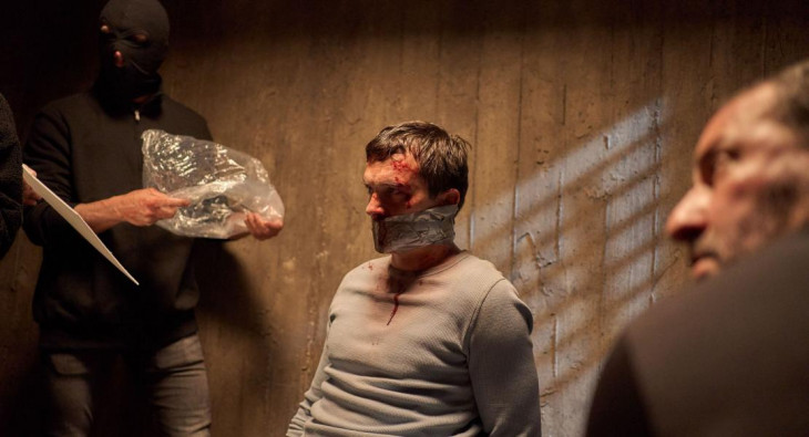 Досье «Чёрная канарейка»