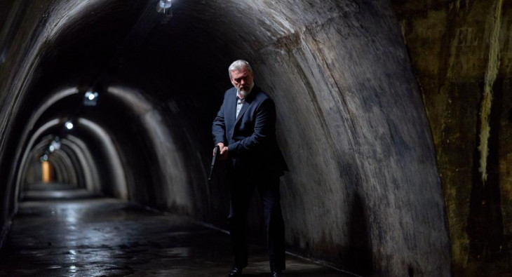 Досье «Чёрная канарейка»