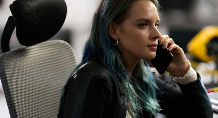 Досье «Чёрная канарейка»