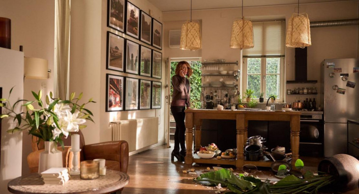 Досье «Чёрная канарейка»