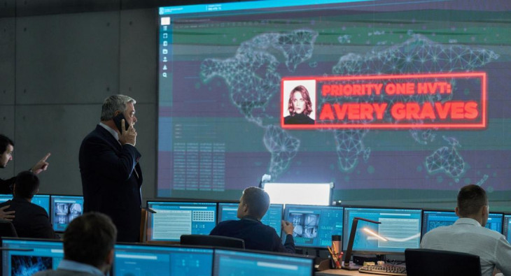 Досье «Чёрная канарейка»