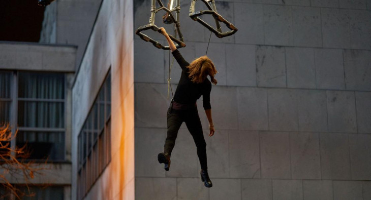 Досье «Чёрная канарейка»