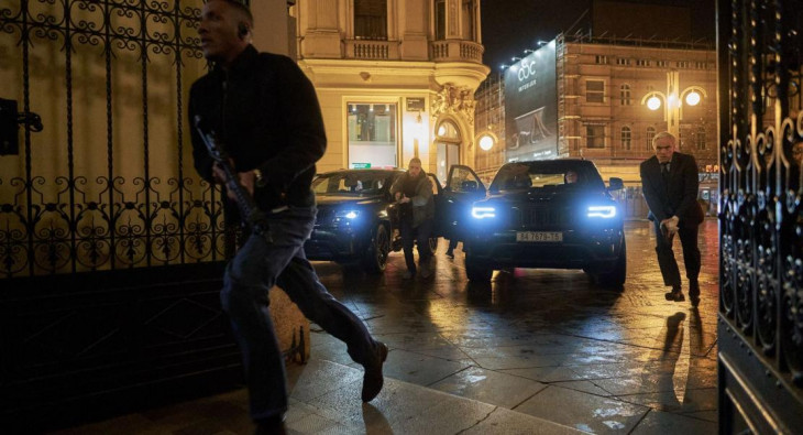 Досье «Чёрная канарейка»