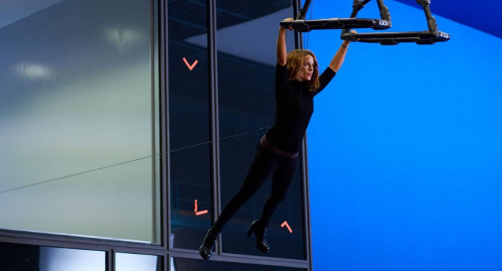 Досье «Чёрная канарейка»