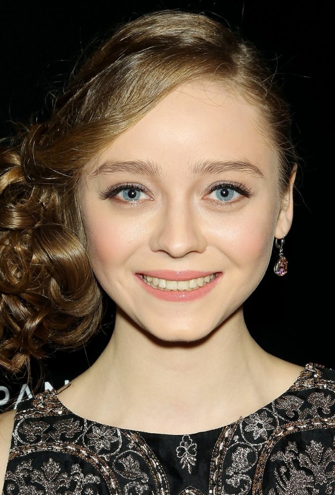 Мадлен Артур