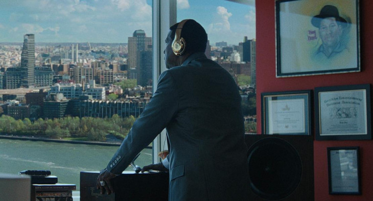 Сверху вниз