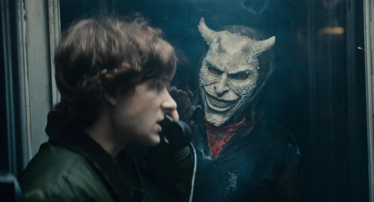 Чёрный телефон 2