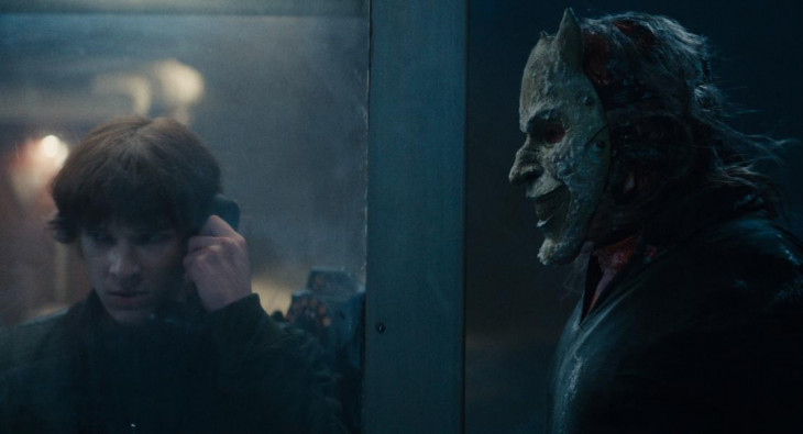 Чёрный телефон 2