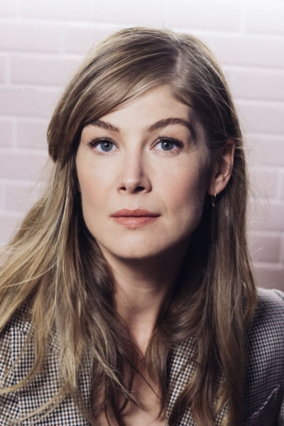 Розамунд Пайк