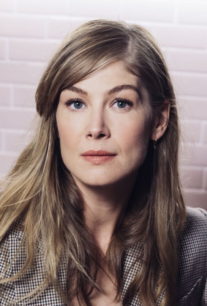 Розамунд Пайк