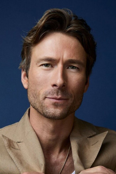 Глен Пауэлл