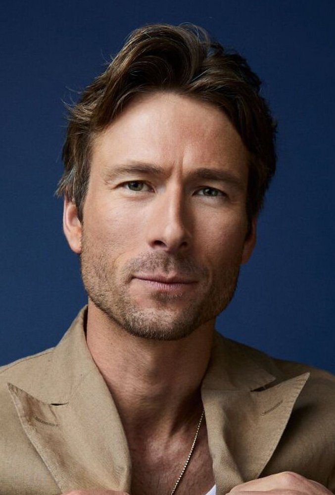 Глен Пауэлл