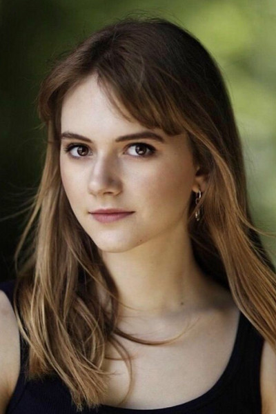 Эмилия Джонс