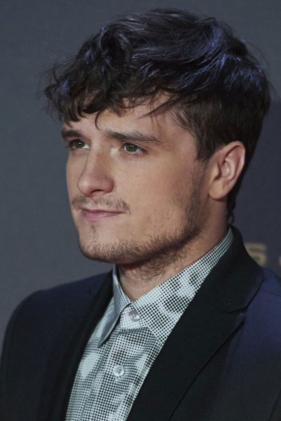 Джош Хатчерсон