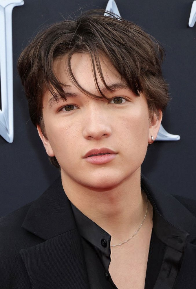 Тео Брионес