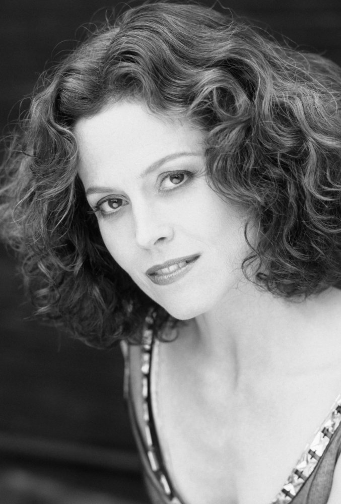 Сигурни Уивер