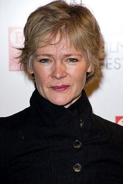 Клер Холман